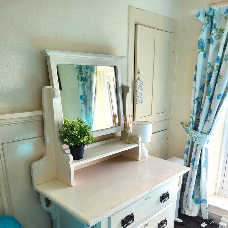 Dressing table in twin room